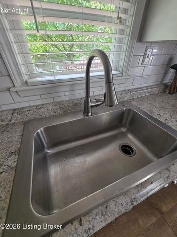 606 Plainview Ave, Louisville, KY 40223