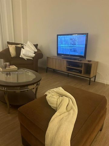 19380 Collins Avenue PH-7, Sunny Isles Beach, FL 33160