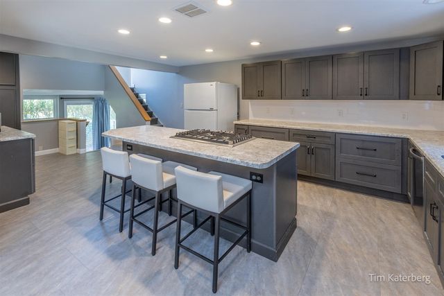 1130 Walsh Street, Grand Rapids, MI 49507