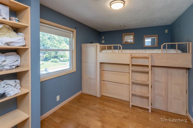 1130 Walsh Street, Grand Rapids, MI 49507