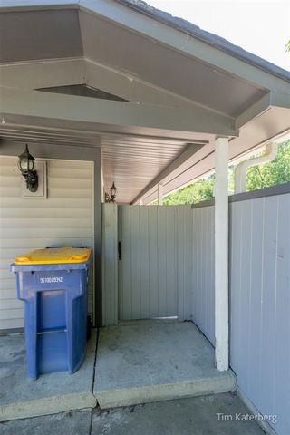 1130 Walsh Street, Grand Rapids, MI 49507