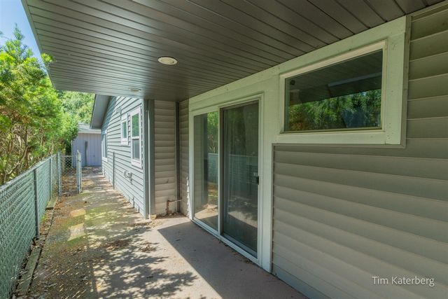 1130 Walsh Street, Grand Rapids, MI 49507