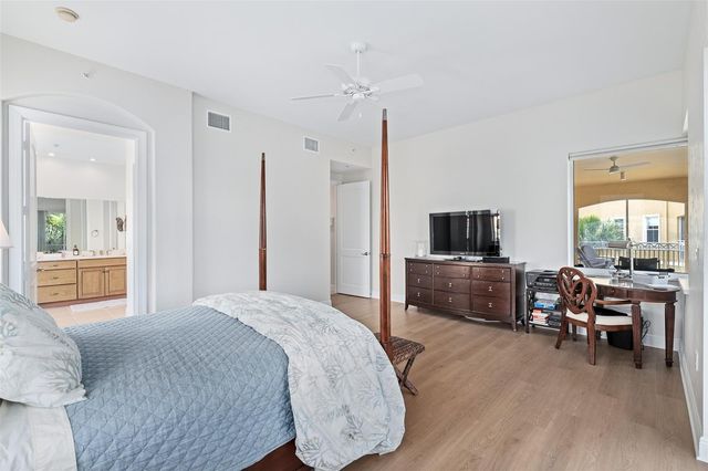 165 AVENUE DE LA MER 402, Palm Coast, FL 32137