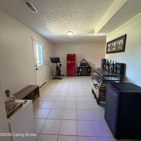 91 W Delia Way, Rineyville, KY 40162
