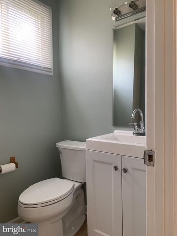 517 GARRICK RD, Hockessin, DE 19707
