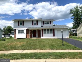 517 GARRICK RD, Hockessin, DE 19707