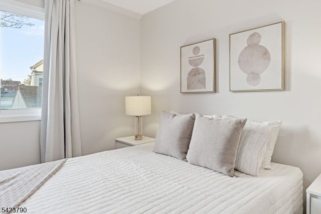 200 Paterson Ave 1A, East Rutherford Boro, NJ 07073