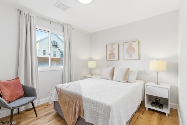 200 Paterson Ave 1A, East Rutherford Boro, NJ 07073