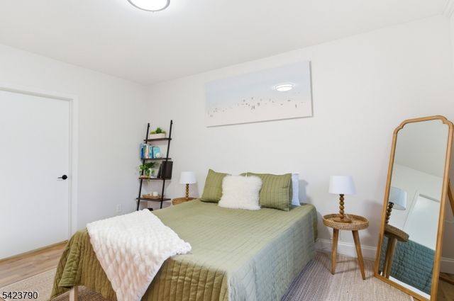 200 Paterson Ave 1A, East Rutherford Boro, NJ 07073