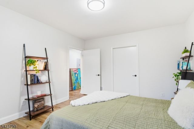 200 Paterson Ave 1A, East Rutherford Boro, NJ 07073