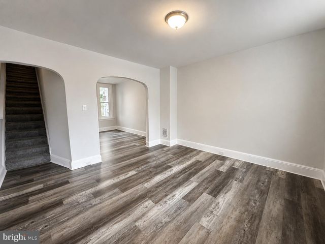 2209 LOGAN ST, Harrisburg, PA 17110