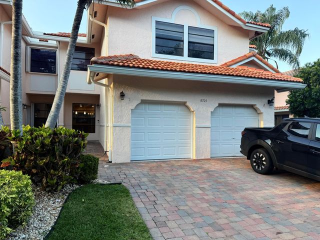 8705 Vía Giula 4, Boca Raton, FL 33496