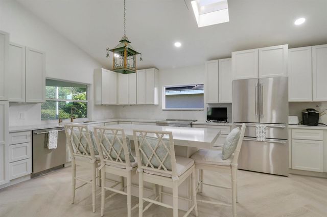 13760 Sand Crane Drive, Palm Beach Gardens, FL 33418
