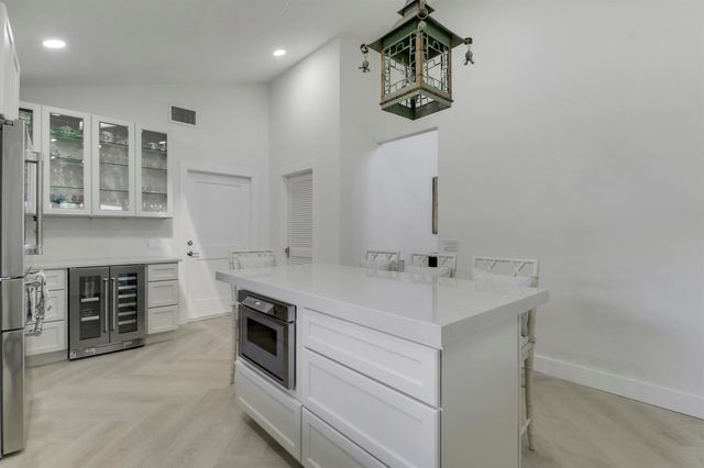 13760 Sand Crane Drive, Palm Beach Gardens, FL 33418