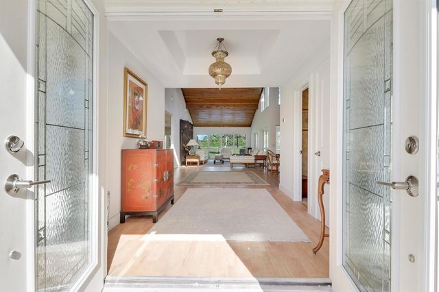 13760 Sand Crane Drive, Palm Beach Gardens, FL 33418