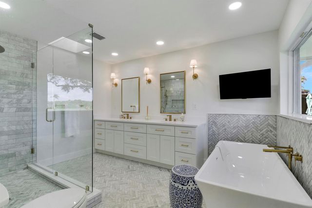 13760 Sand Crane Drive, Palm Beach Gardens, FL 33418