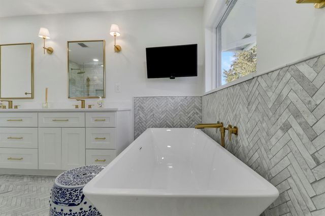 13760 Sand Crane Drive, Palm Beach Gardens, FL 33418