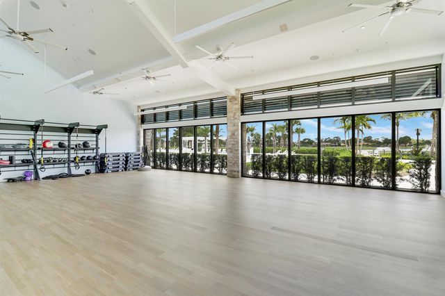 13760 Sand Crane Drive, Palm Beach Gardens, FL 33418