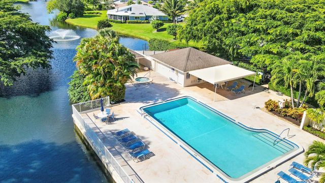 13760 Sand Crane Drive, Palm Beach Gardens, FL 33418