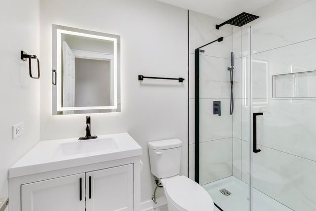 1216 N 20th Avenue G, Melrose Park, IL 60160