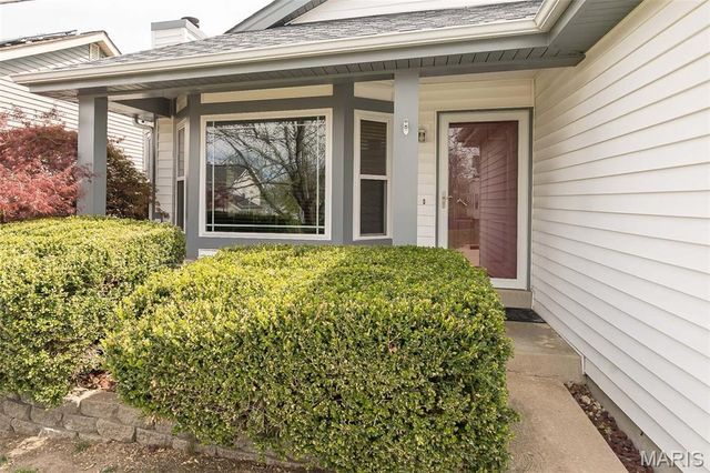 172 Autumn Chase Drive, St Charles, MO 63366