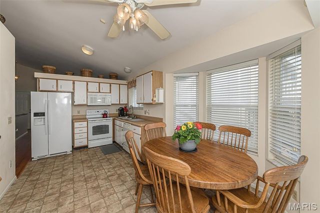 172 Autumn Chase Drive, St Charles, MO 63366