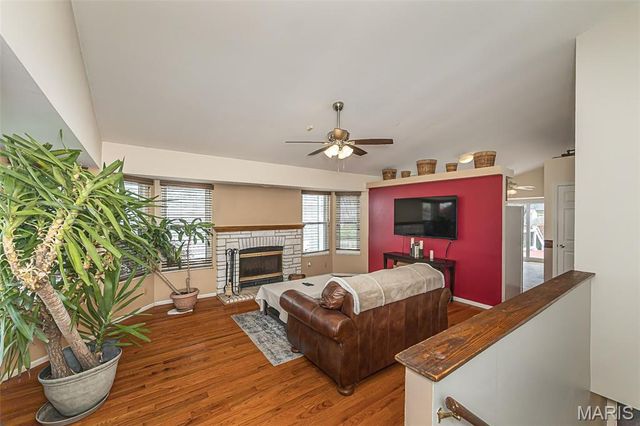 172 Autumn Chase Drive, St Charles, MO 63366