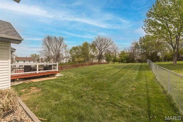 172 Autumn Chase Drive, St Charles, MO 63366