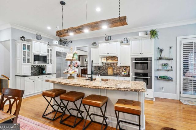 11 York Trace, Cartersville, GA 30121