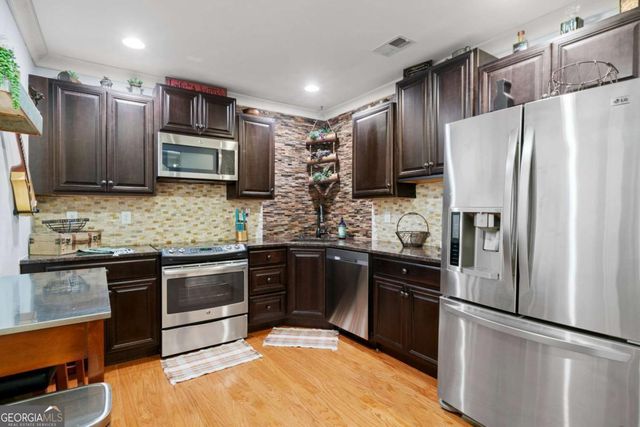 11 York Trace, Cartersville, GA 30121