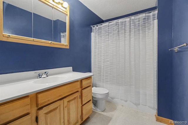 5335 Barbara Avenue, Trenton, MI 48183
