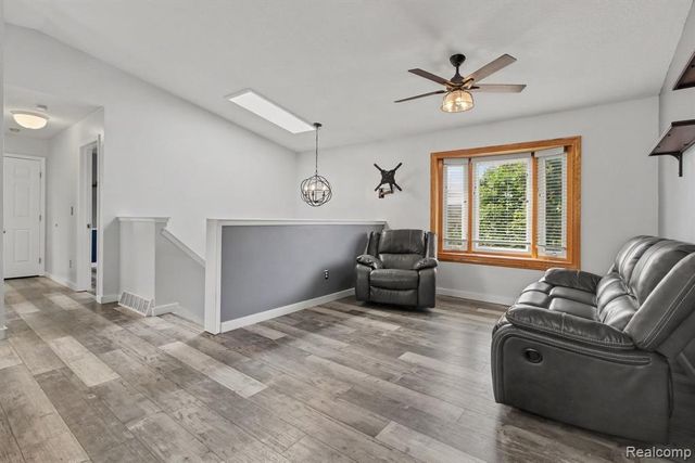 5335 Barbara Avenue, Trenton, MI 48183