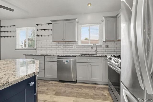 5335 Barbara Avenue, Trenton, MI 48183