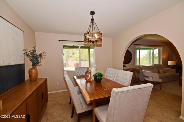 745 W Bangalor Drive, Oro Valley, AZ 85737