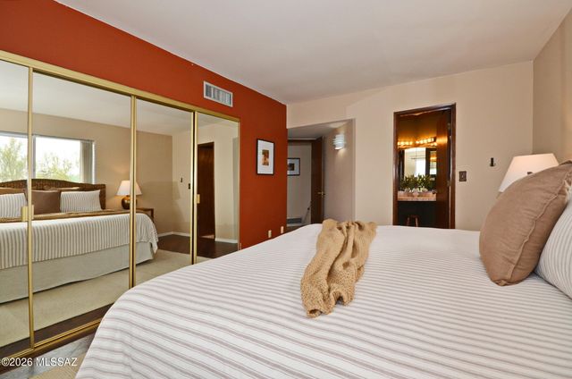 745 W Bangalor Drive, Oro Valley, AZ 85737