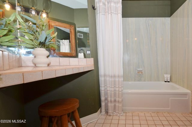 745 W Bangalor Drive, Oro Valley, AZ 85737