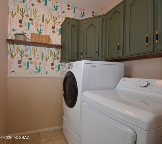 745 W Bangalor Drive, Oro Valley, AZ 85737