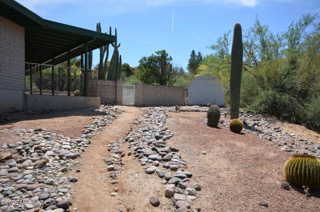 745 W Bangalor Drive, Oro Valley, AZ 85737