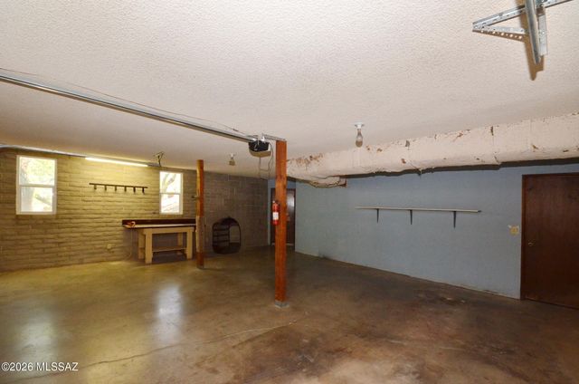 745 W Bangalor Drive, Oro Valley, AZ 85737