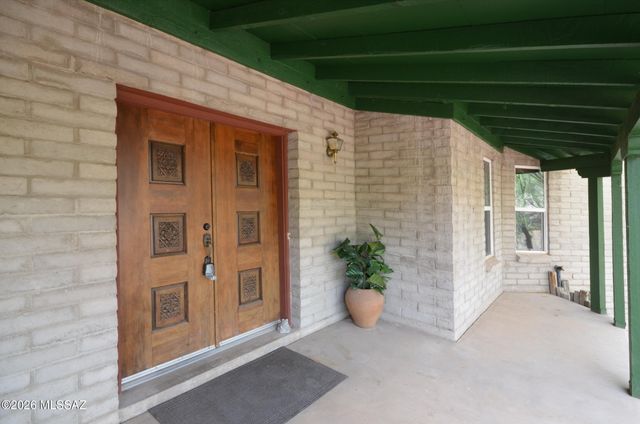 745 W Bangalor Drive, Oro Valley, AZ 85737