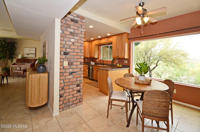 745 W Bangalor Drive, Oro Valley, AZ 85737