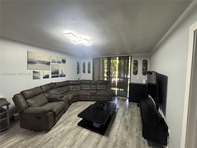 8400 SW 133rd Ave Rd 209, Miami, FL 33183