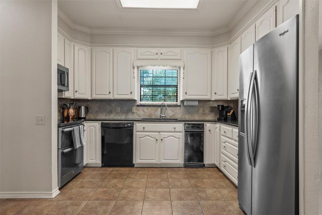 312 Tree Grove Circle, Waco, TX 76712