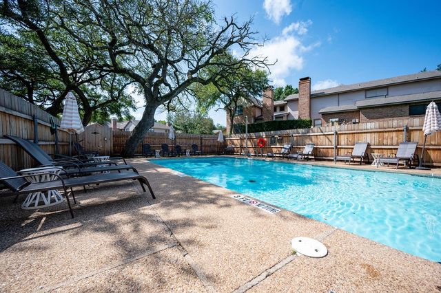 312 Tree Grove Circle, Waco, TX 76712