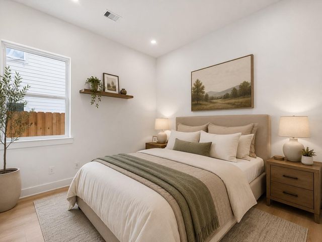 422 E 41st Street, Houston, TX 77022