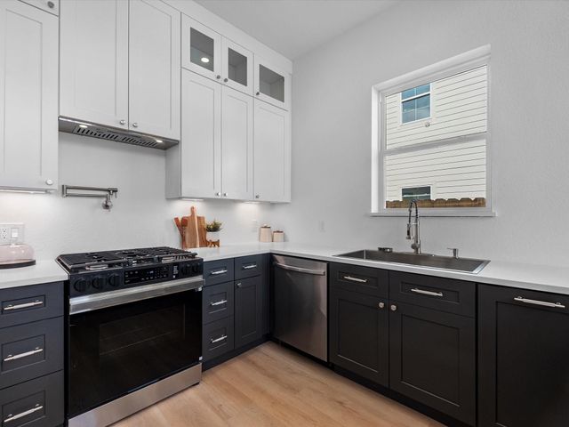 422 E 41st Street, Houston, TX 77022