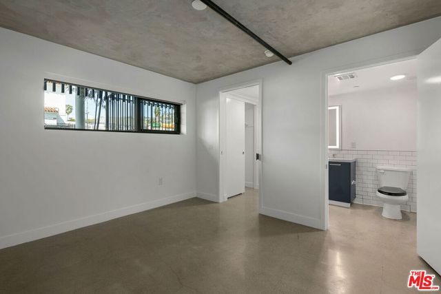 1250 N Fairfax Avenue 204, West Hollywood, CA 90046