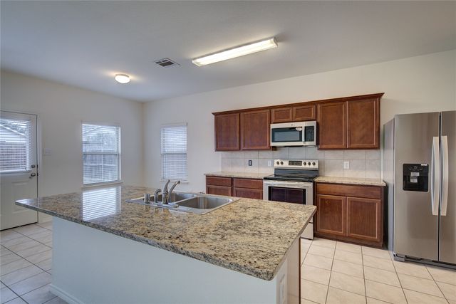 1225 Basswood Lane, Royse City, TX 75189