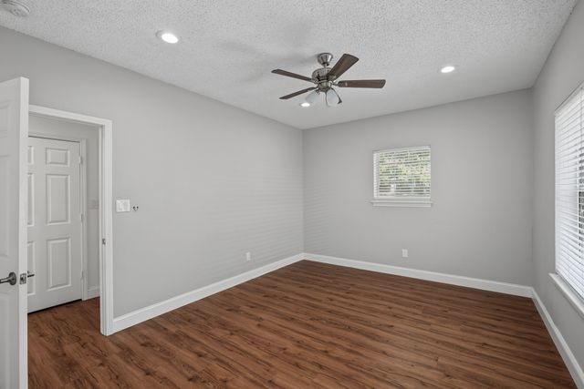 3909 Trail Lake Drive, Fort Worth, TX 76109
