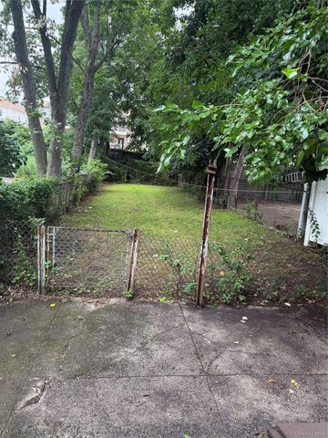 10749 160th Street, Jamaica, NY 11433